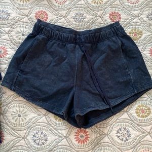 Lululemon Inner Glow Shorts- NEVER WORN